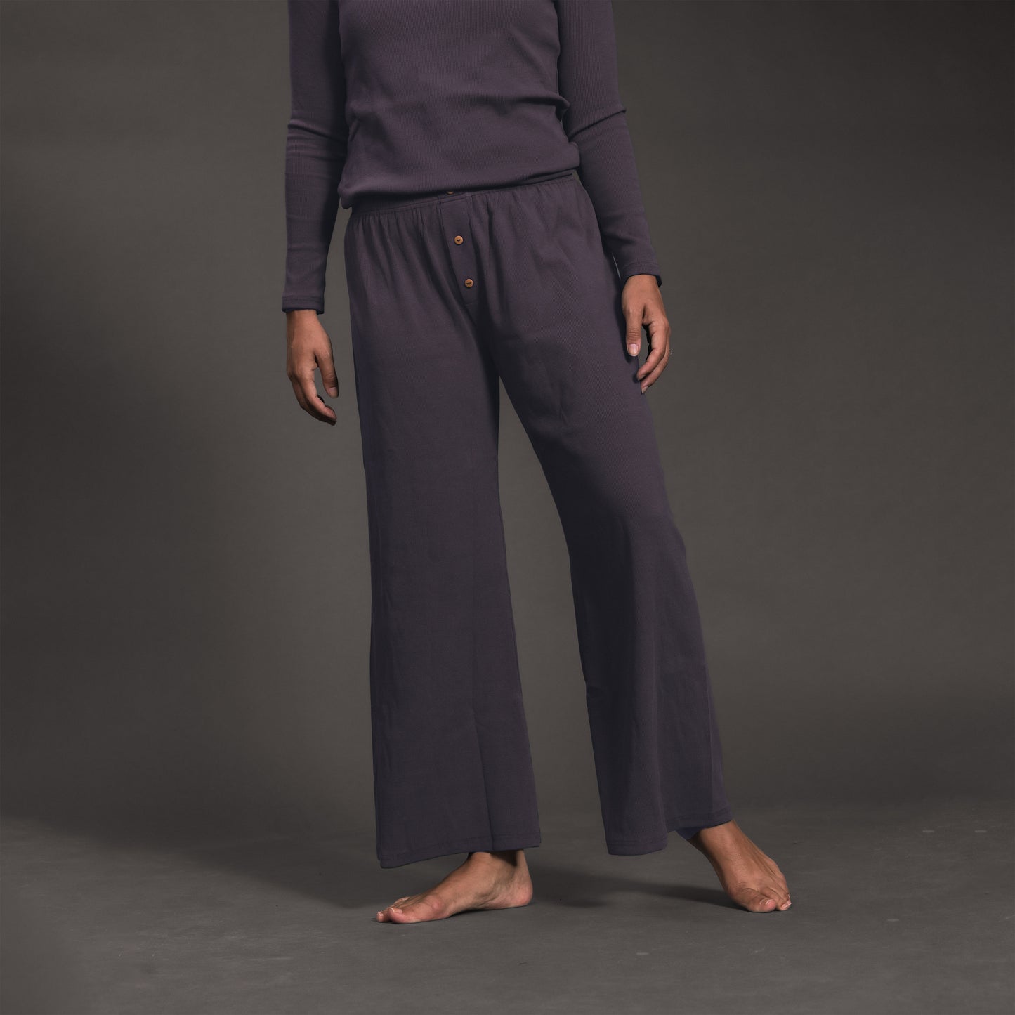 INNIRÓ - konur grábrúnt 2025