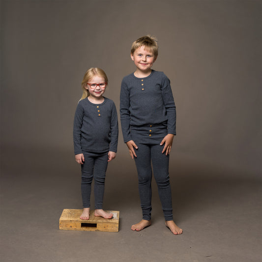 INNIRÓ börn - dökkgrátt