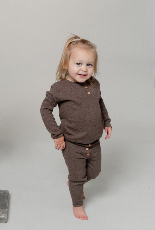 INNIRÓ Cashmere - Barnasett brúnt