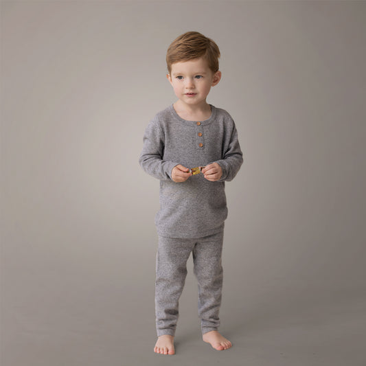 INNIRÓ Cashmere - Barnasett grátt